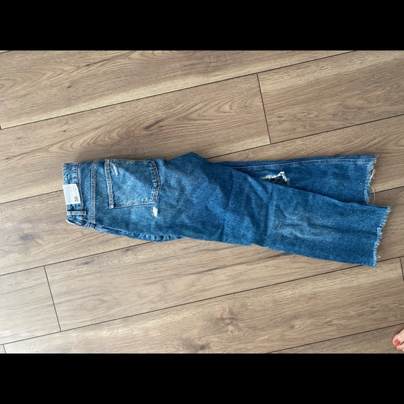 Zara Cigarette Jeans - Picture 2 of 2